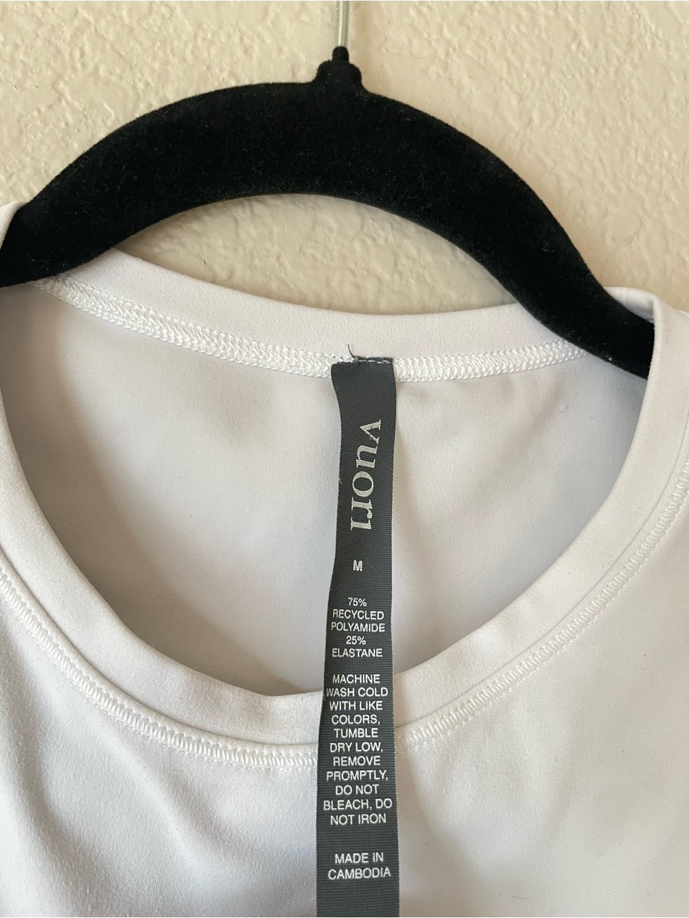 Vuori White High-Neck Performance Tank - Picture 4 of 7